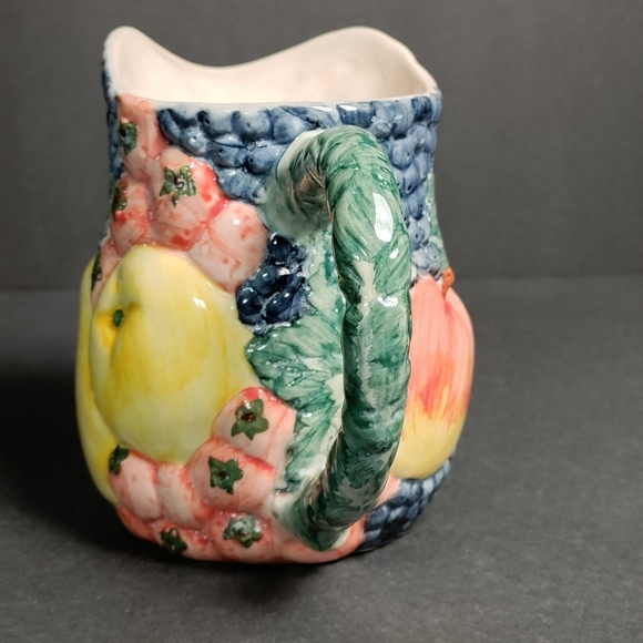 A PITCHER⭐ - Picture 4 of 7